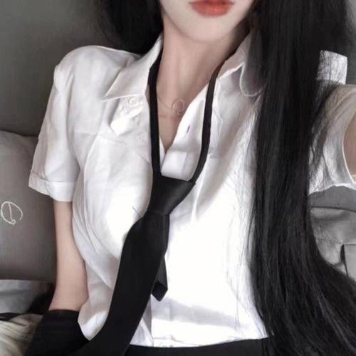 制服